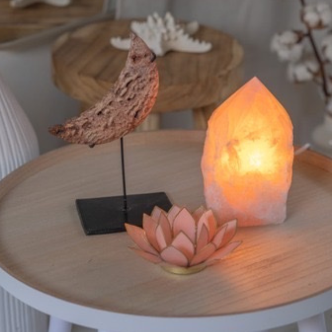 Rose quartz lamp